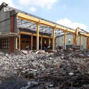 Nhà thầu tháo dỡ công trình, san lấp mặt bằng, thu mua xác nhà giá cao